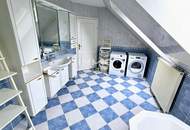 Lichtdurchflutetes, familienfreundliches Traumhaus: 4 Schlafzimmer, Pool, Sauna und Gartenidylle