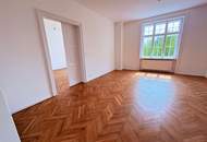 Generalsanierte 151m2, 5 Zimmer in Villenetage mit Gartenanteil und Parkplatz