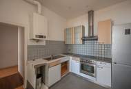 ++Airbnb++ Renovation-Required 2-Room Apartment in Excellent Location