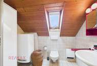 Zweistöckige Dachgeschosswohnung mit 5 Zimmern