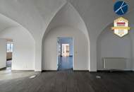 Vielseitiges Gewerbeobjekt mit 320m² Büros, 400m² Hallen/Garagen &amp; 750m² Lagerplatz