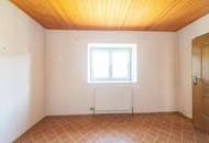NEUER PREIS! Sanierungsbedürftiges Einfamilienhaus in zentraler ruhiger Lage in Neuzeug!
