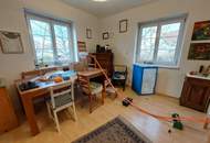 Einzigartiges, schönes und großzügiges Haus mit 62m² ehem. Schmiede, schönem ebenen Grund, in begehrter Lage