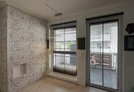 Moderne Wohnung mit Balkon und Garage