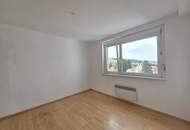 Beziehbare Eigentumswohnung mit Loggia und Balkon in guter Lage