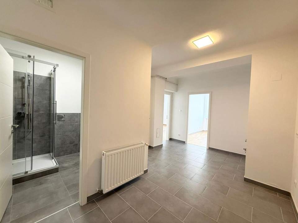 Erstbezug – Modern sanierte 2-Zimmer-Wohnung - Nähe U1