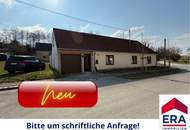 NEU: Frisch saniertes, ebenerdiges Miethaus mit uneinsehbarem Innenhof, Doppelgarage und viel Platz