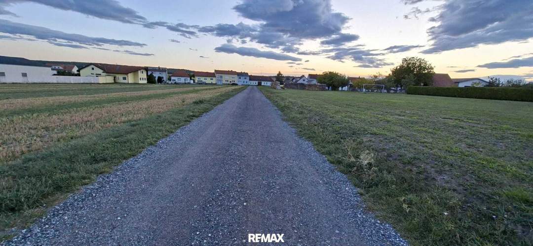 Sonniger Baugrund in absoluter Ruhelage in Nebersdorf zu verkaufen
