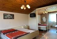 Einfamilienhaus mit Nebengebäude in ruhiger Lage