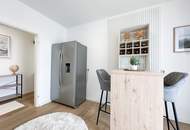 Geschützte, ruhige Lage mit Blick ins Grüne - Stilvoll möblierte 2,5-Zimmer-Wohnung mit Balkon