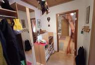 Gmunden - Theresienthal: Äußerst gepflegte, voll möblierte 53m² Erdgeschoss-Wohnung mit Garten!