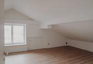 Moderne neu renovierte 4-Zimmer Wohnung zu vermieten (Provisionsfrei)