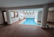 BEGEHRTE WOHNLAGE AM MÜHLWASSER: HOCHWERTIGES WOHNJUWEL ALS EINFAMILIENHAUS IN AUSGEZEICHNETER, SEHR RUHIGER WOHNLAGE MIT HALLENBALD, SAUNA UND FITNESSRAUM