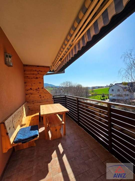 Sehr gepflegte ca. 81 m² Wohnung in ruhiger und sonniger Siedlungslage mit Loggia!