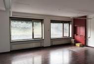 Wohn-Geschäftshaus in zentraler Ortslage