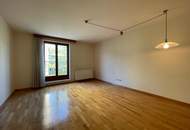 Smart Living in Hietzing: Charmante und helle 2-Zimmer-Wohnung direkt am Lainzer Platz