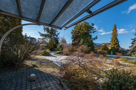 Doppelte Parzelle in Ruhelage: Gepflegter Bungalow mit Wintergarten und Doppelgarage auf einer Doppelparzelle, Haus-kauf, 469.000,€, 2492 Wiener Neustadt(Land)