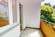 Zentral begehbare Wohnung mit hofseitiger Loggia in ruhiger Gersthofer Lage!