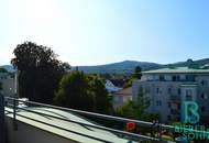Große Dachterrasse! Lichtdurchflutete, elegante 3-Zimmer Dachgeschoßwohnung mit Garage!