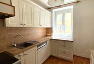 Teilsanierte, helle und geräumige 2-Zimmerwohnung - Nähe Kutschkermarkt