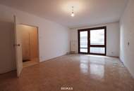 Sanierungsbedürftige 2-Zimmer-Wohnung mit Loggia – ruhige Lage