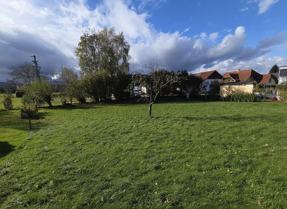 Sonniges Baugrundstück in attraktiver Lage