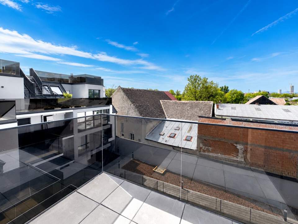 DG-Traum mit Dachterrasse - bis 2028 vermietet! maßgeschneiderte Küche! elektrische Rollos! Klimaanlage! Garage! U2!