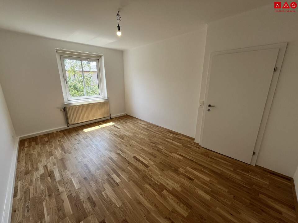 Weihnachtstaktion: 2 Monate mietfrei! Sanierte NEUBAUSTANDARD 3-Zimmerwohnung mit sonnigem Aussichtsbalkon, Aufzug und praktischem Keller sowie UNBEFRISTETEM MIETVERTRAG!