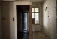 Stilvoller Altbau mit Sanierungspotenzial in Ruhelage – 2-Zimmer-Wohnung in 1200 Wien