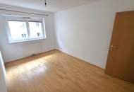 Mehr als nur Wohnen: Gemütliche 3-Zimmer-Wohnung mit Loggia, Gemeinschaftsgarten, Dachlaufbahn und Tiefgaragenstellplatz – Überzeugen Sie sich selbst bei einer Besichtigung!