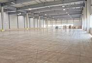 Produktions-/Lagerfläche mit ca. 6.200m² | Höhe ca. 7,60m | Teilflächen ab ca. 1.300m² möglich | Rampen und ebenerdige Einfahrt