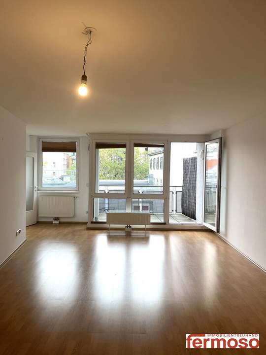 Gut aufgeteilte 3-Zimmer-Wohnung mit Loggia in bester Lage im 7. Bezirk