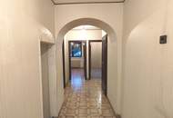 Modernisierungsbedürftiges Haus in attraktiver Lage