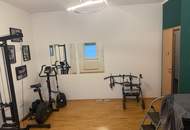 Einfamilienhaus neuwertig große Garage mit Lagerraum, Garten