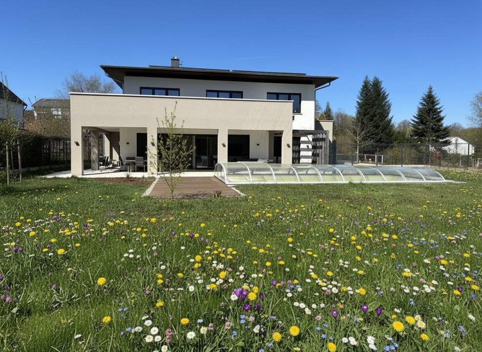 MUSIK, NATUR und LUXUS | Traumvilla mit Vielzweck-Tonstudio | großzügiger Außenbereich mit Pool | Photovoltaik | Smart-Home-System | Naturpanorama