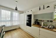 **Leben am Esteplatz** Hochwertige und helle 4-Zimmerwohnung mit Weitblick!