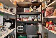 Klassische 2-Zimmer-Wohnung mit großem Balkon - verfügbar ab April 2026