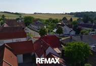 Top sanierter Langstreckhof mit großzügigen Nebengebäuden!