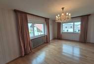 Mehrfamilienhaus mit Geschäftslokal