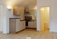 Vermietet!! Altbauflair: Einzimmerwohnung mit ca. 89 m² Außenfläche!