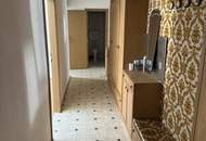 Helle 3-Zimmer-Wohnung mit Lift, separater Küche