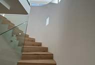 1190! Sonniges 4-Zimmer Eigentum mit Galerie, 3 Terrassen und Tiefgaragenplatz! ERSTBEZUG NACH SANIERUNG!