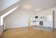 SONNIGE DACHGESCHOSS-MAISONETTE NAHE HANUSCH KRANKENHAUS