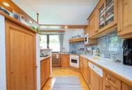 WOHNEN IM GRÜNEN – 242 m² WOHN-NUTZFLÄCHE – 3.903 m² GRUNDSTÜCK! Charmantes Einfamilienhaus voller Potenzial und zahlreicher Gestaltungsmöglichkeiten!