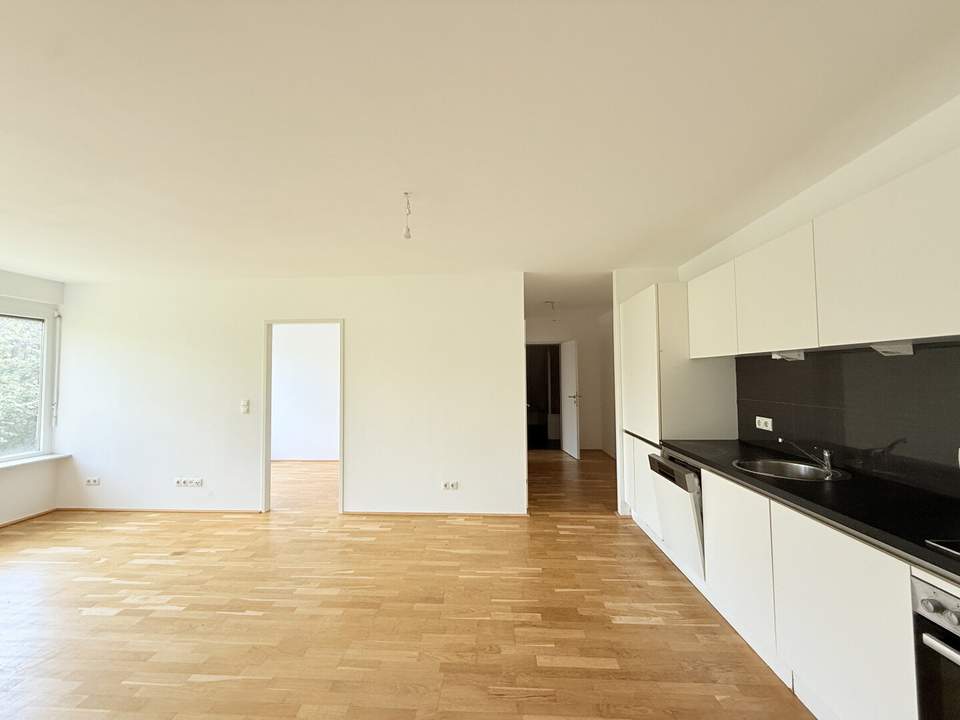 Traumhafte 3-Zimmer Triplex Wohnung mit Garten als auch Dachterrasse - hier werden Träume war