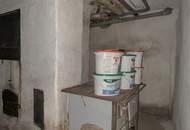 Zwei Wohnbereiche unter einem Dach – großes Haus mit Garten &amp; Nebengebäuden