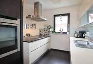 Zauberhafte 4-Raum-Aussichtswohnung mit Balkon und Tiefgaragenstellplatz