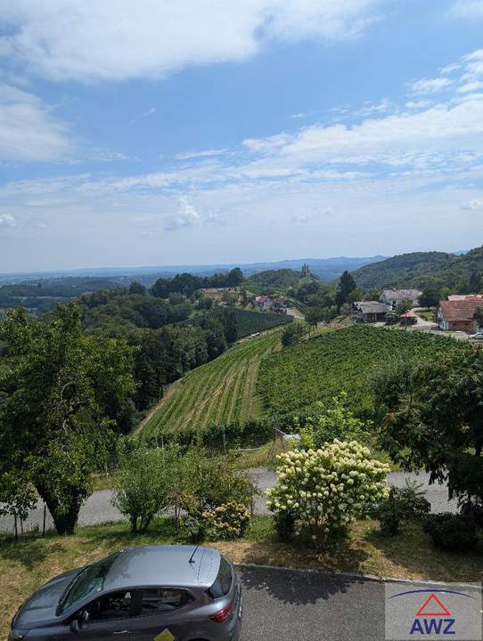 Wohnhaus in südsteirischer Idylle: Ihr Logenplatz in Kitzeck im Sausal!