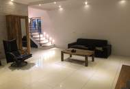 Top modernisiertes, Ein - Zweifamilienhaus, voll unterkellert, mit zwei separaten Eingängen