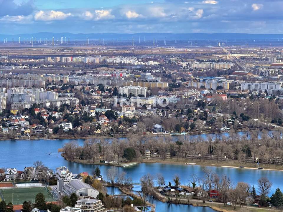 Ostseitiges Studio im Hochhaus – Wohnen mit Morgenlicht im 45 Stock